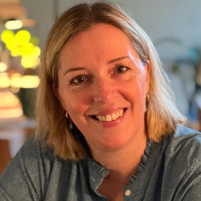Pasfoto Marloes van der Laan